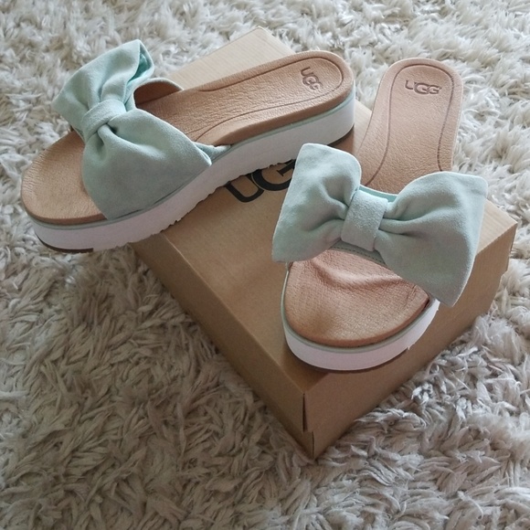 ugg sandals bow